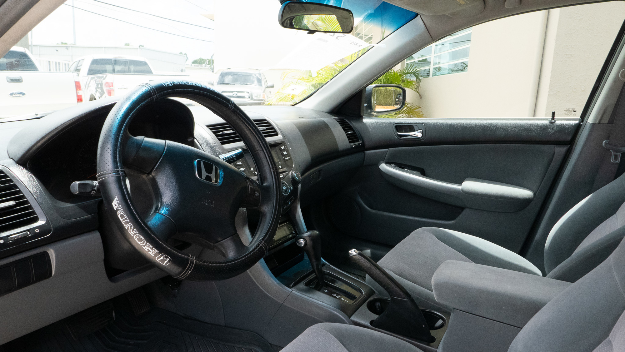 Paris Autos Sale Inc.