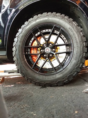 ติดตั้งเบรค brembo