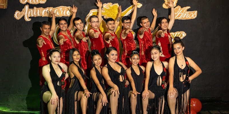 ESCUELA DE BAILE ADULTOS