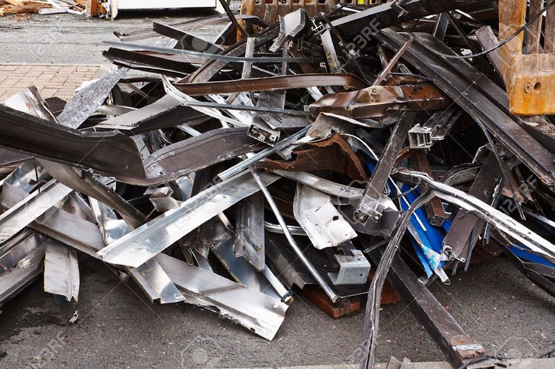 METALES Y ALUMINIOS